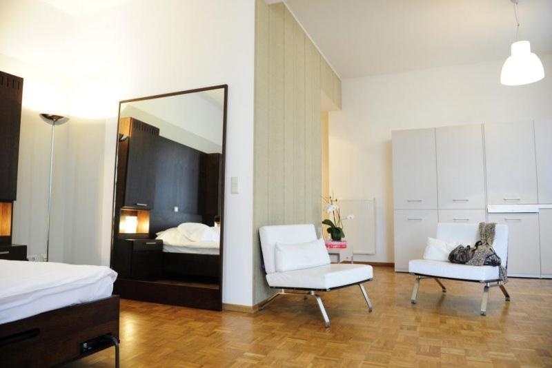 Key Inn Appart Hotel Belair ลักเซมเบิร์ก ภายนอก รูปภาพ